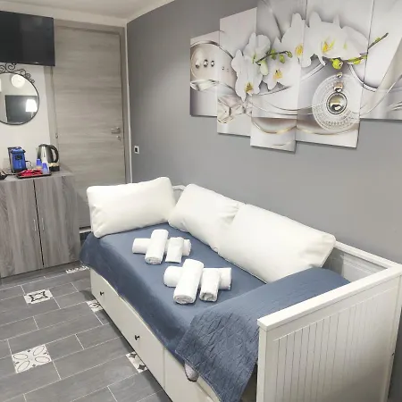 Diamond House Apartment